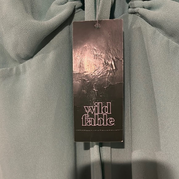 Elegant Green Maxi Dress - Picture 6 of 6